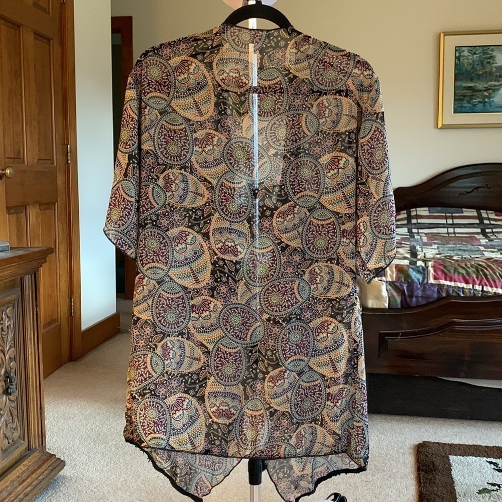 LULAROE Lindsay Paisley Open Front Sheer Cardigan Size Small EUC - Picture 2 of 4
